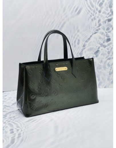 LOUIS VUITTON WILSHIRE PM TOTE BAG IN DARK GREEN MONOGRAM VERNIS LEATHER 