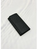 (LIKE NEW) LOUIS VUITTON 4 KEY HOLDER IN BLACK TAIGA LEATHER