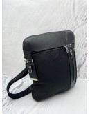 (LIKE NEW) TUMI IN BLACK ARRIVE' MCCARREN ZIP TOP CROSSBODY BAG