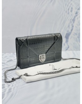 CHRISTIAN DIOR DIORAMA WALLET ON CHAIN SMALL SIZE SLING BAG IN SILVER GREY METALLIC CANNAGE LEATHER