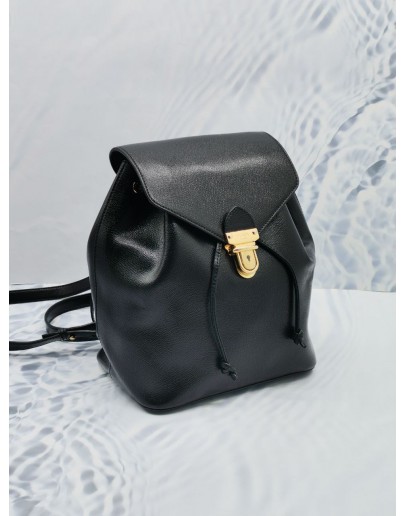 FENDI VITELLO CRUISE F IS FENDI DRAWSTRING MEDIUM BLACK BACKPACK 