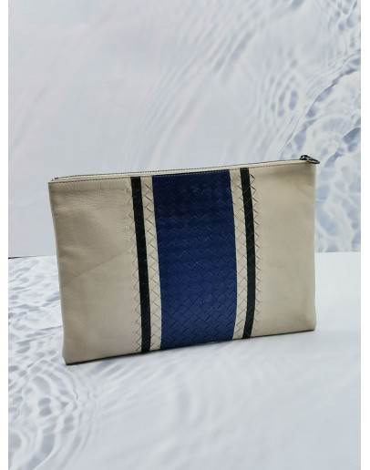 BOTTEGA VENETA INTRECCIATO LEATHER WHITE / BLUE CLUTCH