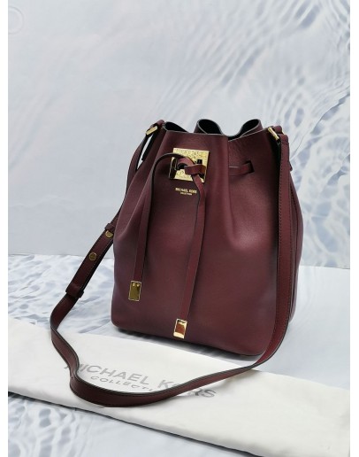 MICHAEL KORS MIRANDA CROSSBODY BUCKET BAG IN BURGUNDY LEATHER