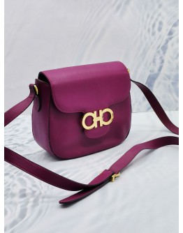 SALVATORE FERRAGAMO GRANCHINI CROSSBODY / SHOULDER FLAP BAG IN PURPLE LEATHER