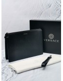 (UNUSED) VERSACE BLACK EMBOSSED LEATHER SILVER LOGO WITH PRINT ZIPPED CLUTCH -FULL SET-