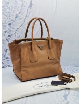 PRADA BN2619 CARAMEL BROWN CALFSKIN LETAHER TWIN POCKET DOUBLE HANDLE BAG WITH ADJUSTABLE STRAP