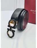 (LIKE NEW) SALVATORE FERRAGAMO REVERSIBLE BLACK LEATHER BELT SIZE 110 -FULL SET- 