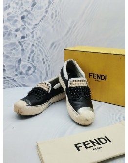 FENDI KARL LOVES STUDDED KARLITO WHIE LEATHER SKATE SNEAKERS SIZE 39 -FULL SET-