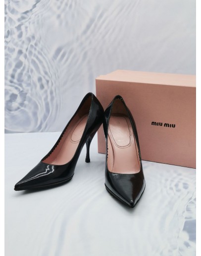 MIU MIU BLACK PATENT LEATHER HIGH HEELS SIZE 36 1/2