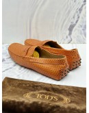 TOD’S GOMMINO LOAFER SIZE 10 IN ORANGE SNAKE PRINT LEATHER