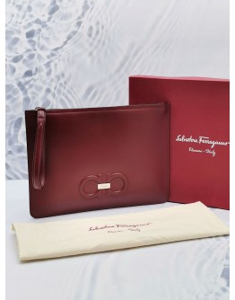 SALVATORE FERRAGAMO LOGO ZIPPED CLUTCH IN BURGUNDY LEATHER -FULL SET-