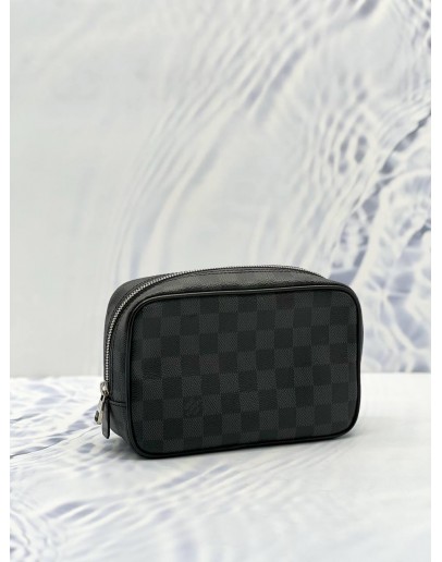 (LIKE NEW) LOUIS VUITTON TOILET POUCH PM IN DAMIER GRAPHITE CANVAS 