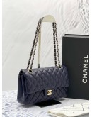 (UNUSED) 2022 MICROCHIP CHANEL CLASSIC DOUBLE FLAP BAG IN MIDNIGHT BLUE CAVIAR LEATHER GHW -FULL SET-