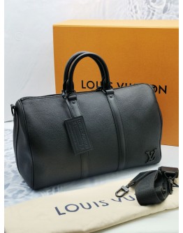 (LIKE NEW) 2023 MICROCHIP LOUIS VUITTON KEEPALL BANDOULIERE 40 BLACK AEROGRAM LEATHER WITH ADJUSTABLE STRAP