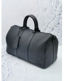 (LIKE NEW) 2023 MICROCHIP LOUIS VUITTON KEEPALL BANDOULIERE 40 BLACK AEROGRAM LEATHER WITH ADJUSTABLE STRAP