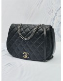 (LIKE NEW) CHANEL CASUAL QUILTED BLACK CAVIAR LEATHER MEDIUM POCKET FLAP BAG 