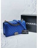 (LIKE NEW) CHANEL CHEVRON QUILTED LAMBKSIN LEATHER NEW MEDIUM FLAP BAG WITH RUTHENIUM HARDWARE