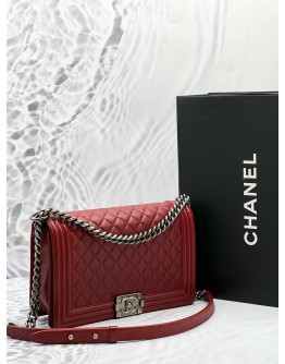 CHANEL NEW MEDIUM FLAP BAG IN DARK MAROON QUILTED CAVIAR LEATHER 