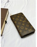 (LIKE NEW) LOUIS VUITTON ZIPPY WALLET IN BROWN MONOGRAM CANVAS -FULL SET-