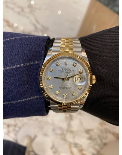 (BRAND NEW) 2024 ROLEX DATEJUST 36 REF 126233 HALF 18K 750 YELLOW GOLD MOTHER OF PEARL DIAMOND DIAL 36MM AUTOMATIC WATCH -FULL SET-