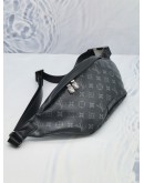 2019 LOUIS VUITTON DISCOVERY BUMBAG PM IN MONOGRAM ECLIPSE CANVAS