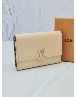 (UNWORN) 2023 LOUIS VUITTON CREAM TAURILLON LEATHER CAPUCINES COMPACT WALLET  -FULL SET-