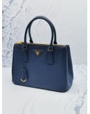 (LIKE NEW) PRADA SMALL GALLERIA HANDLE BAG IN BLUE SAFFIANO LEATHER WITH DOUBLE ZIP AND ADJUSTABLE STRAP