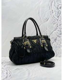 PRADA GAUFRE TOTE BAG IN BLACK TESSUTO AND NAPPA LEATHER