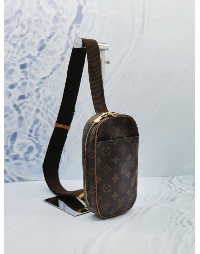 LOUIS VUITTON POCHETTE GANGE BROWN MONOGRAM CANVAS SHOULDER BAG