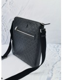 GUCCI GG GUCCISSIMA LEATHER ZIP MESSENGER BAG IN BLACK