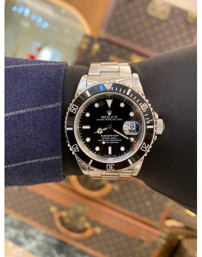 ROLEX SUBMARINER DATE REF 16610 40MM AUTOMATIC WATCH