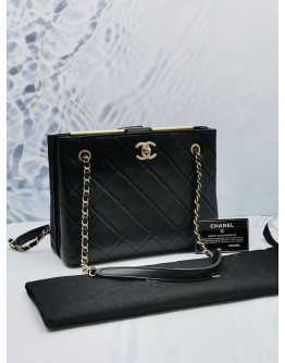 2019 CHANEL CC LOGO INFINITY CHAIN SHOULDER BAG IN BLACK CALFSKIN LEATHER