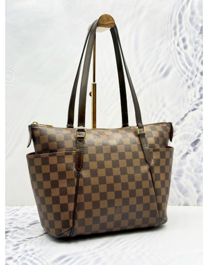 LOUIS VUITTON TOTALLY PM SHOULDER BAG IN BROWN DAMIER EBENE CANVAS