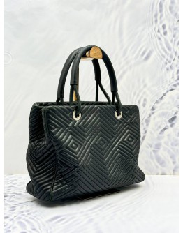 (SALE) BALLY CHEVRON TOTE TOP HANDLE BAG IN BLACK CALFSKIN LEATHER