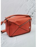 LOEWE MEDIUM PUZZLE TOP HANDLE BAG IN ORANGE CALFSKIN LEATHER 