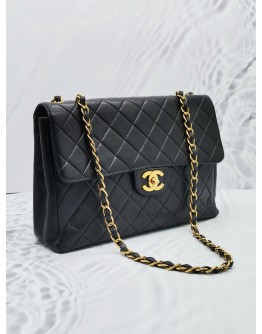 (SALE) CHANEL VINTAGE JUMBO SIGNLE FLAP BLACK LAMBSKIN LEATHER GOLD HARDWARE CHAIN SHOULDER BAG