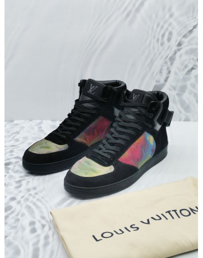 (LIKE NEW) LOUIS VUITTON IRIDESCENT LUXEMBOURG RIVOLI HIGH TOP SNEAKERS SIZE 8