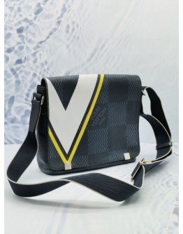 LOUIS VUITTON DISTRICT PM CROSSBODY BAG IN BLUE DAMIER COBALT CANVAS 