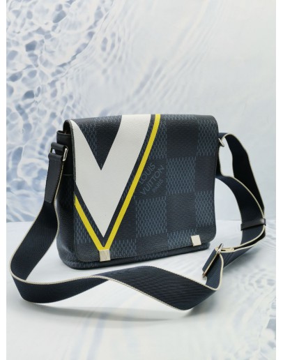 LOUIS VUITTON DISTRICT PM CROSSBODY BAG IN BLUE DAMIER COBALT CANVAS 