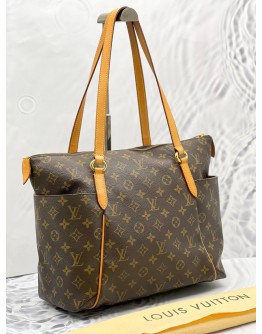 LOUIS VUITTON TOTALLY MM TOTE SHOULDER BAG IN BROWN MONOGRAM CANVAS WITH LEATHER TRIM 