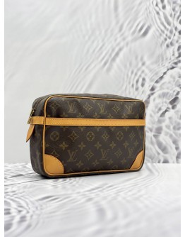 LOUIS VUITTON COMPIEGNE 28 CLUTCH IN BROWN MONOGRAM CANVAS