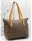 LOUIS VUITTON TOTALLY MM TOTE BAG IN BROWN MONOGRAM CANVAS WITH ZIPPED 