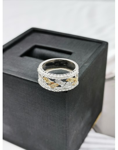 WHITE GOLD RING