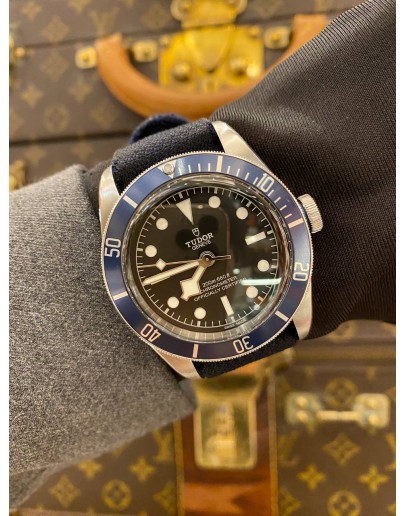 (LIKE NEW) 2022 TUDOR BLACK BAY HERITAGE REF 79230B BLACK DIAL BLUE BEZEL 41MM AUTOMATIC WATCH -FULL SET-