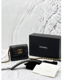 (LIKE NEW) 2020 CHANEL 19 FLAP COIN PURSE WITH CHAIN 