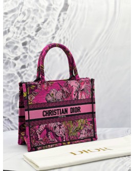 (LIKE NEW) 2023 CHRISTIAN DIOR EMBROIDERED TOILE DE JOUY VOYAGE BOOK SMALL TOTE BAG 