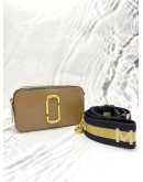 MARC JACOBS BROWN / WHITE LEATHER SMALL CAMERA CROSSBODY BAG WITH DOUBLE ZIPPED