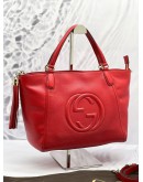 (LIKE NEW) GUCCI SOHO TOP HANDLE BAG WITH STRAP IN RED PEBBLED LEATHER