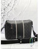 (LIKE NEW) LOUIS VUITTON ECLIPSE APOLLO MESSENGER BAG