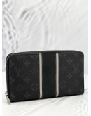 (LIKE NEW) LOUIS VUITTON MONOGRAM ECLIPSE FRAGMENT ZIPPY ORGANIZER WALLET 